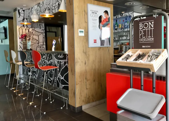 Ibis Cannes Mouans Sartoux Piscine Parking Gratuit