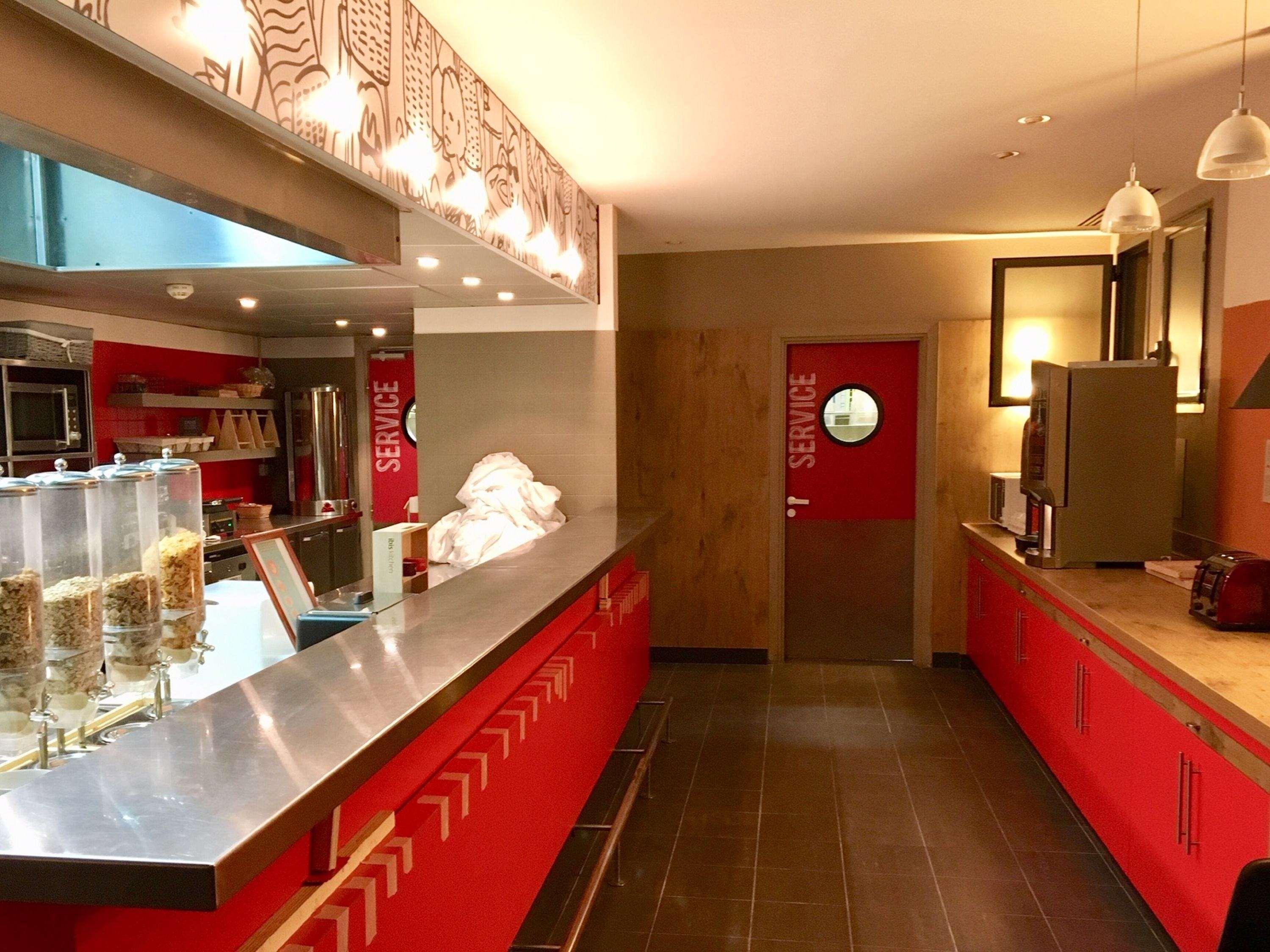 Ibis Cannes Sartoux Piscine Parking Gratuit