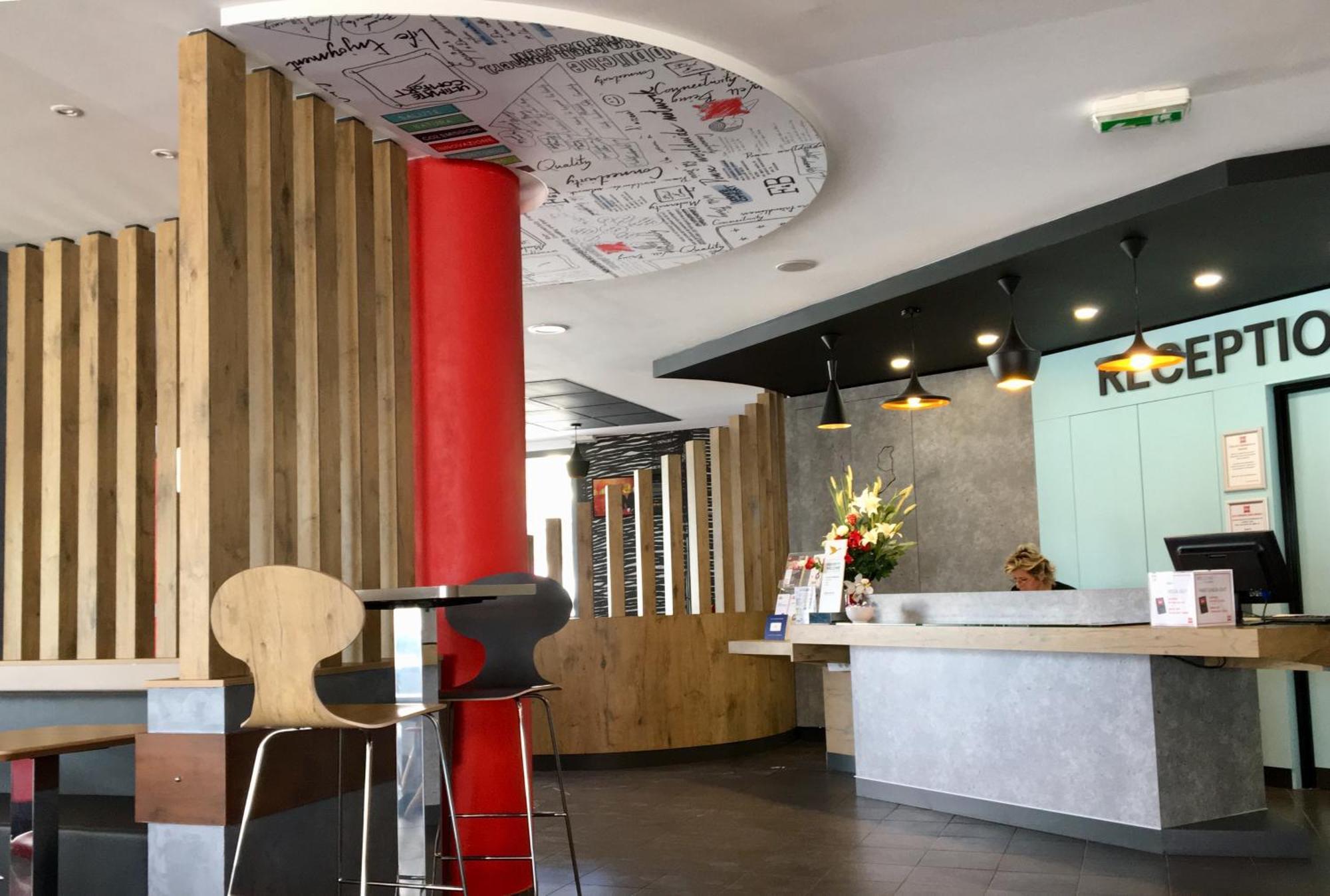 Hotel Ibis Cannes Sartoux Piscine Parking Gratuit